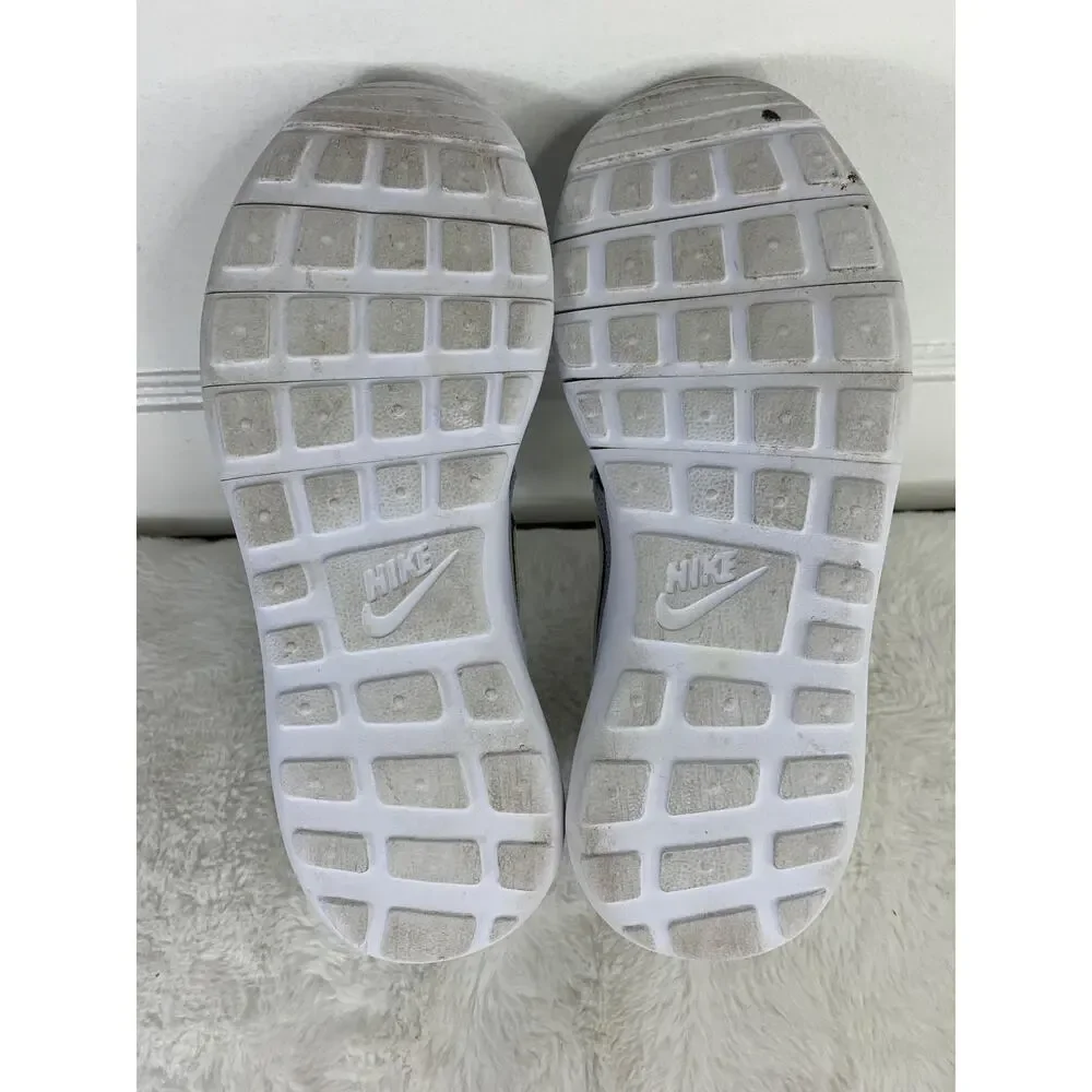 Nike Youth Roshe One Running Shoes Wolf Gray/White Size 2Y